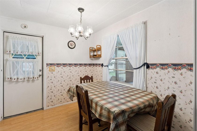 Welcome to this charming and well-maintained 2 bedroom, 2 - photo 6