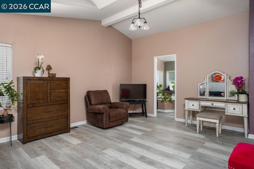 Welcome to this beautifully updated 1,542 sq. ft. manufactured - photo 12