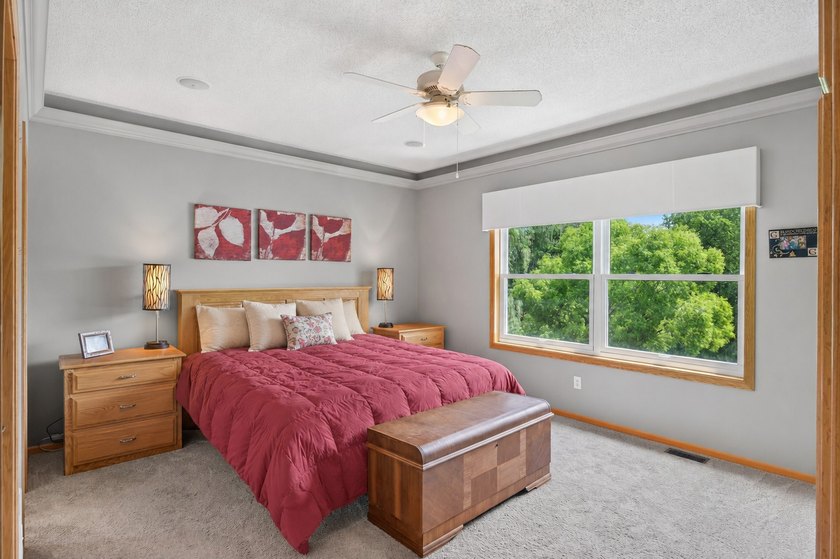 We are under contract. No more showings accepted. Welcome to - photo 10