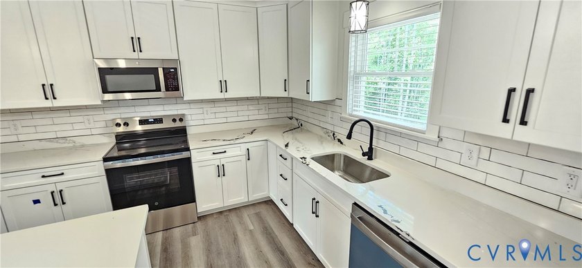 Lake Access! New construction located in the beautiful lake - photo 5