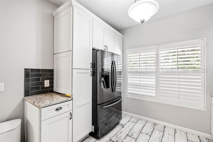 Great opportunity for a mid-island home in the heart of it all - photo 7