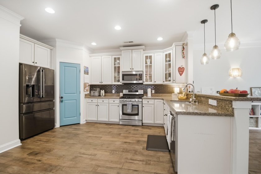 Johns Island living is just right at Swygerts Landing. This open - photo 4