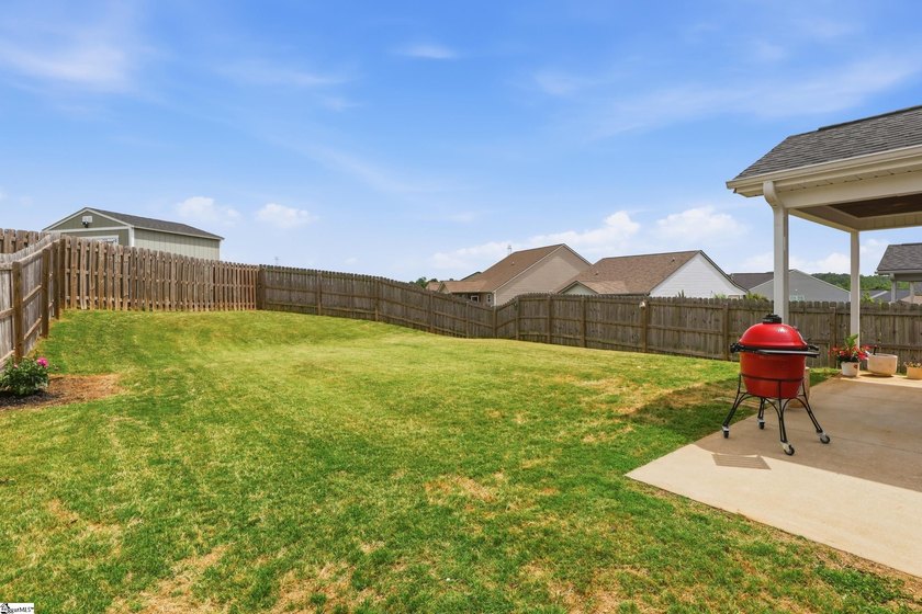 Beautifully kept 3-bed, 2-bath Craftsman in Greer's Orchard - photo 21