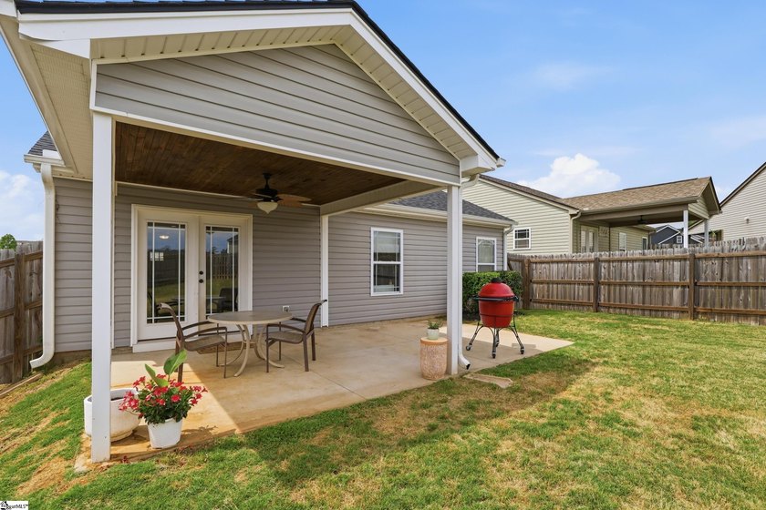 Beautifully kept 3-bed, 2-bath Craftsman in Greer's Orchard - photo 22
