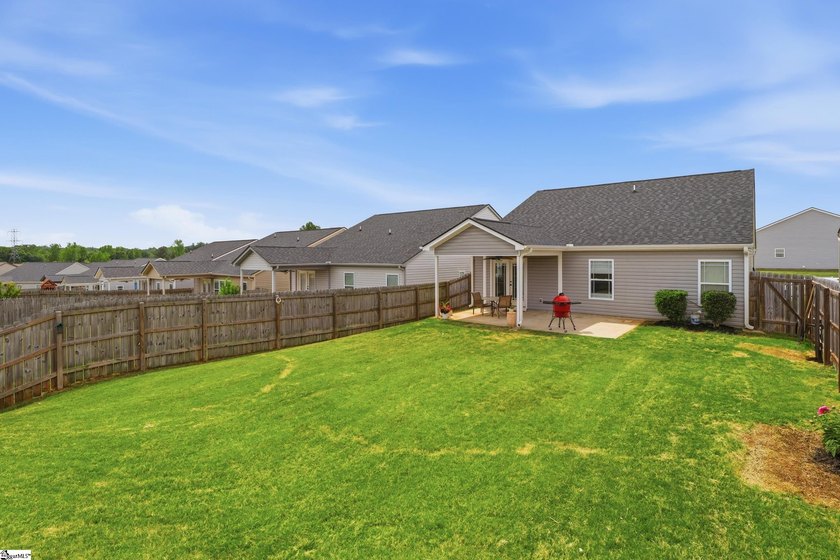 Beautifully kept 3-bed, 2-bath Craftsman in Greer's Orchard - photo 23