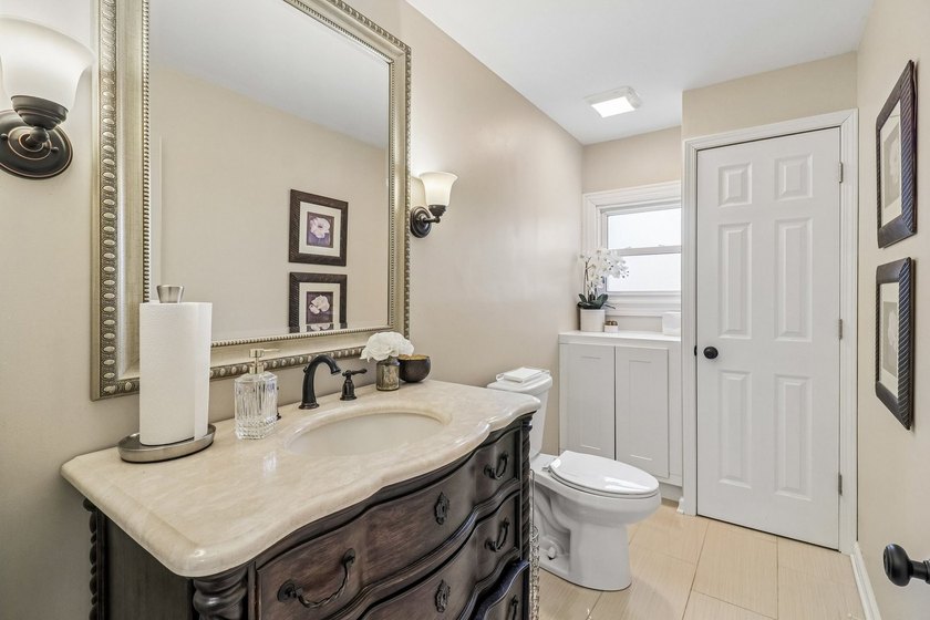 Come experience your everyday vacation home with this beautiful - photo 11