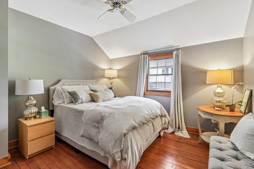 Come experience your everyday vacation home with this beautiful - photo 18