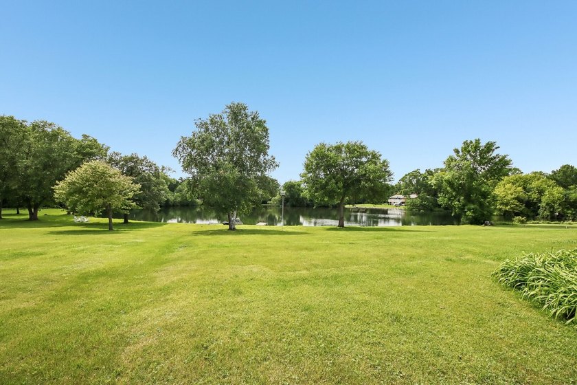 Come experience your everyday vacation home with this beautiful - photo 26