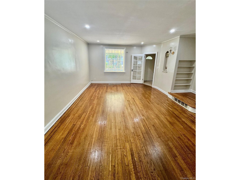 Move right into this beautifully renovated and meticulously - photo 4