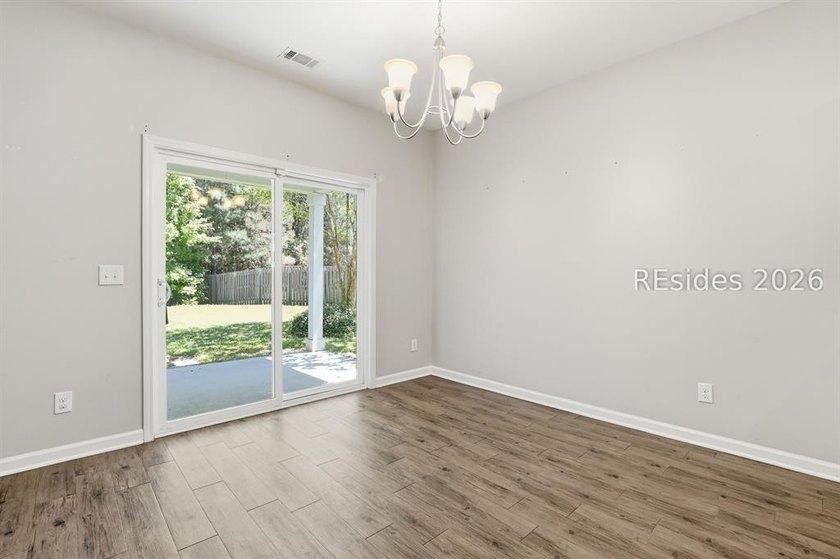 Welcome to 7 Wolf Creek Cove, a beautifully maintained home - photo 10