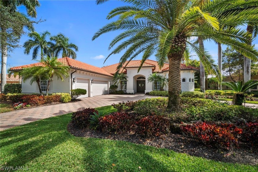 Welcome to an exceptional Lundstrom-built residence in The - photo 3