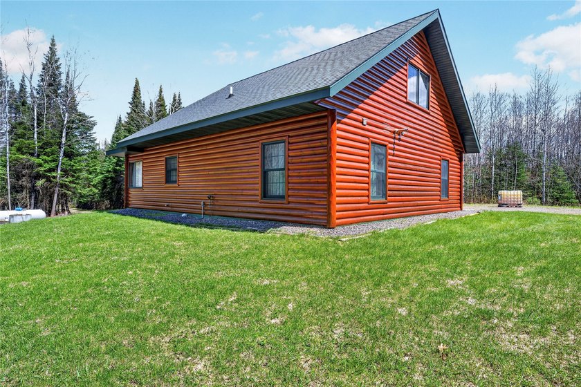 Northwoods Estate on 110+ Acres.Chalet Residence,Creek,Managed - photo 28