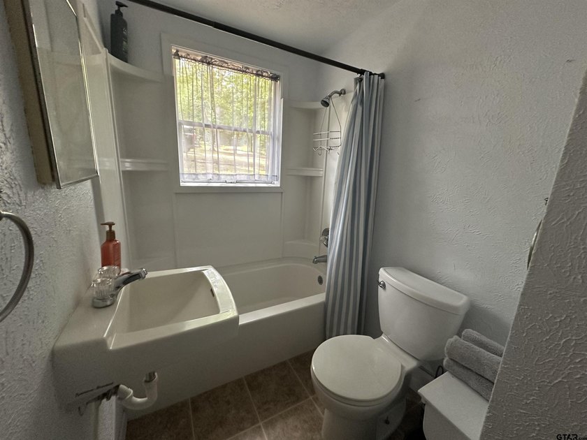 Enjoy affordable waterfront living on beautiful Lake - photo 8