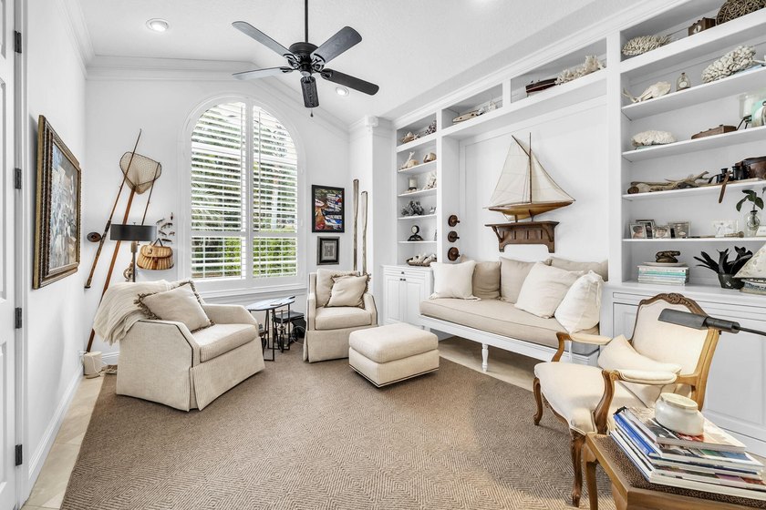 Welcome to luxury, low-maintenance living in the prestigious - photo 8