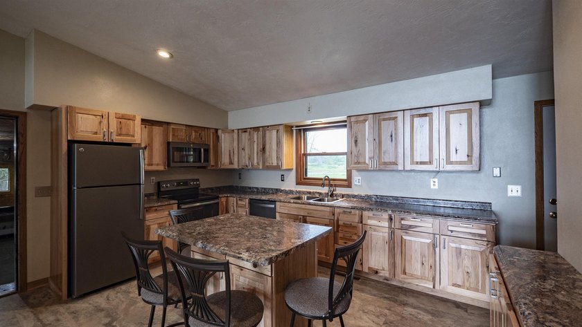 Welcome to your dream lakefront home on Lake Poygan's Norwegian - photo 16