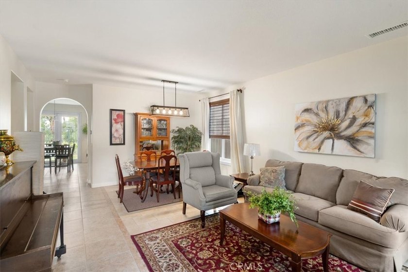 Immaculate Chapman Heights Home! This lovely home has been - photo 4