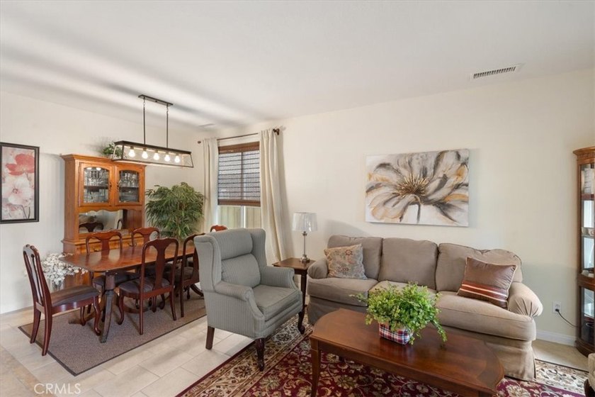 Immaculate Chapman Heights Home! This lovely home has been - photo 6