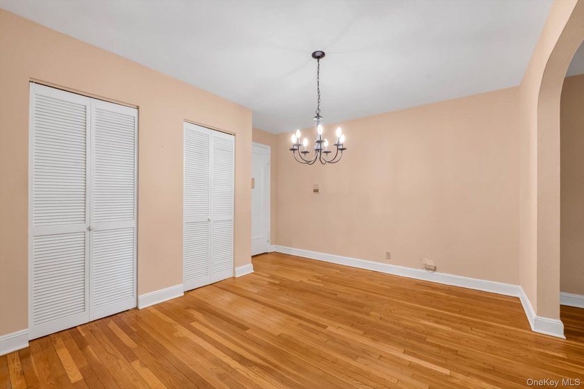 Fabulous opportunity to customize this spacious 1-bedroom - photo 6