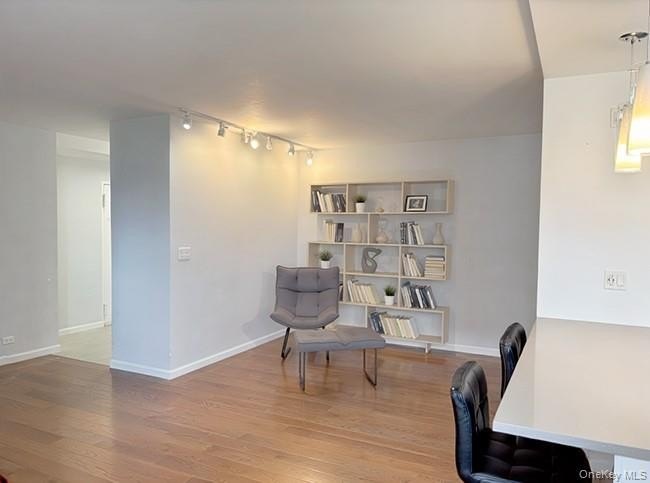 Large/mint condition one bedroom with open views toward the - photo 2