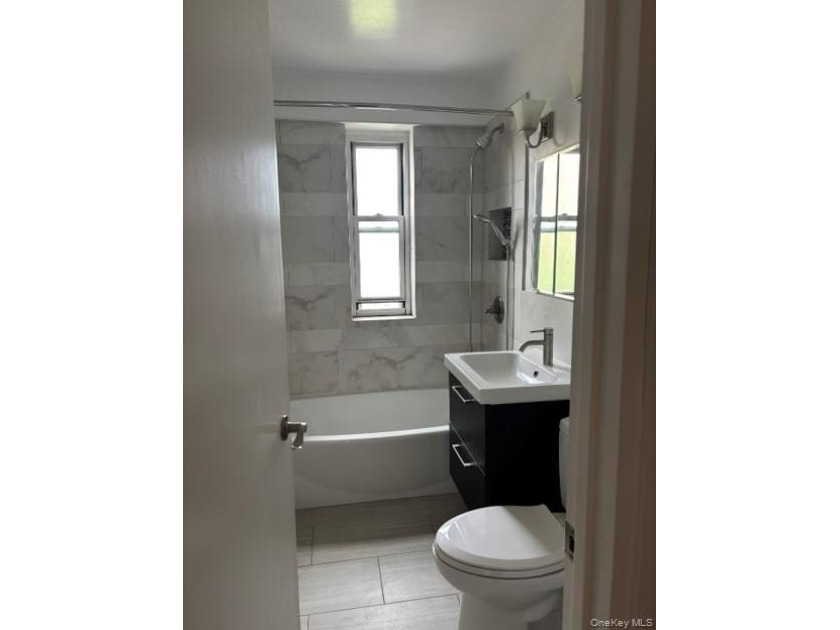Large/mint condition one bedroom with open views toward the - photo 8