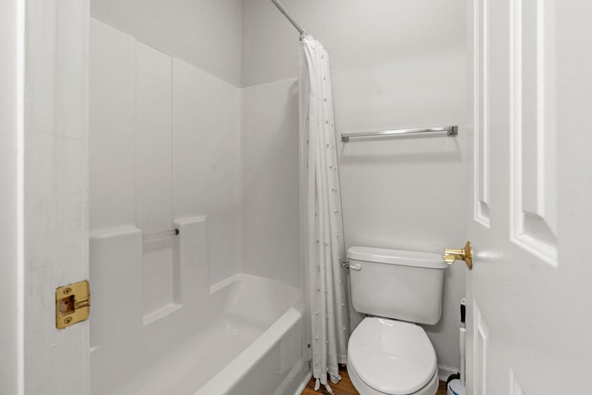 Your coastal top-floor retreat awaits, just 4 miles from the - photo 14