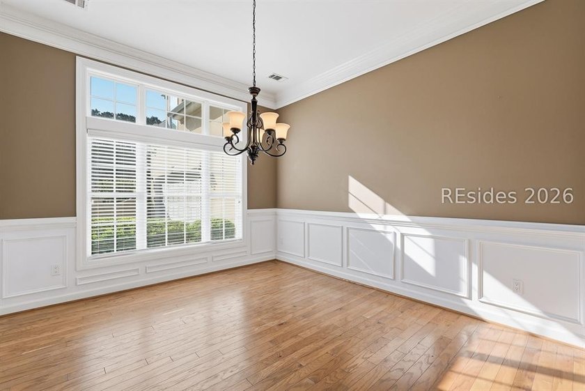 MOTIVATED SELLER - Welcome to 24 Bainbridge Way, a beautifully - photo 8