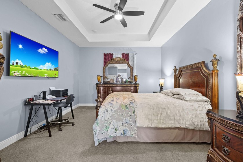 SHORT SALE PROCESS .( WE HAVE A GREAT COMUNICATION WITH THE - photo 18