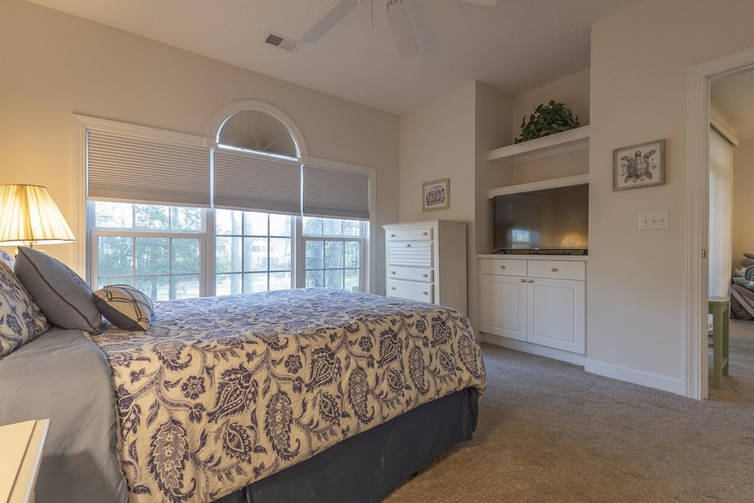 Experience comfort and convenience in this beautifully furnished - photo 4
