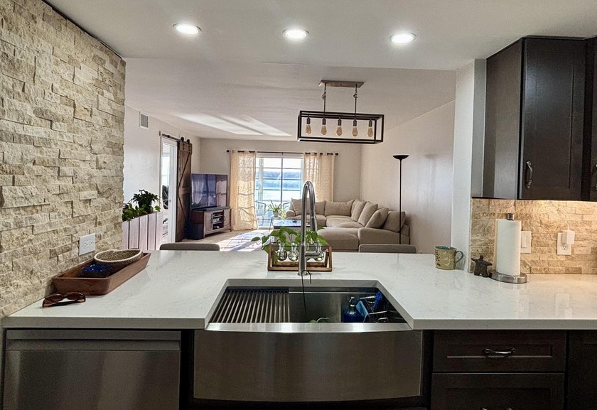 Discover this beautifully renovated 2-bedroom, 2-bathroom condo - photo 4