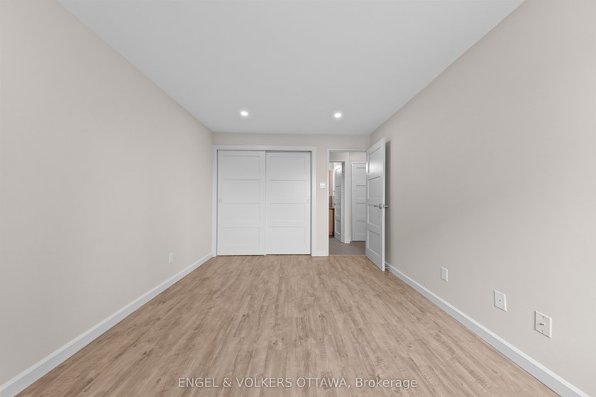 Welcome to Unit 516 at 1100 Ambleside Drive, a beautifully - photo 27