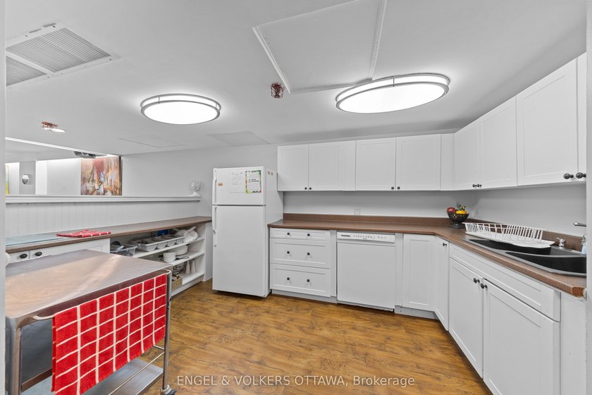 Welcome to Unit 516 at 1100 Ambleside Drive, a beautifully - photo 34