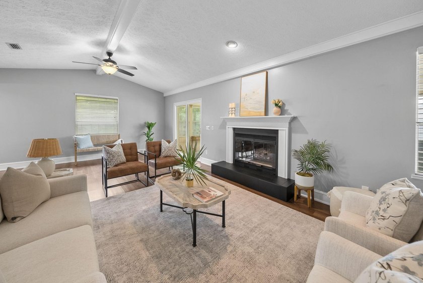 *OPEN HOUSE THURSDAY, JULY 16 | 3-5PM* Tucked right in the heart - photo 6