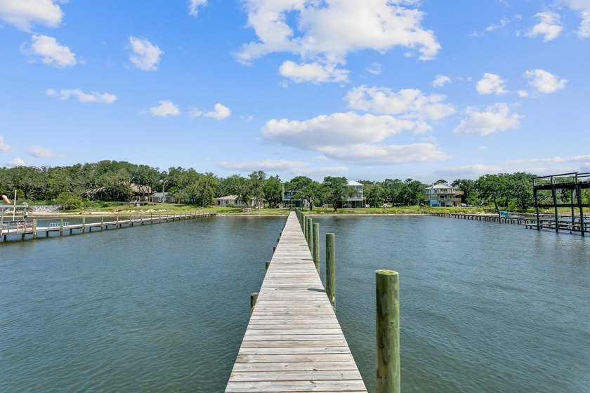 Life on the Santa Rosa Sound does not get much better than this! - photo 7