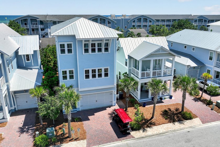 Just Listed- fully furnished, and complete with a golf cart - photo 2