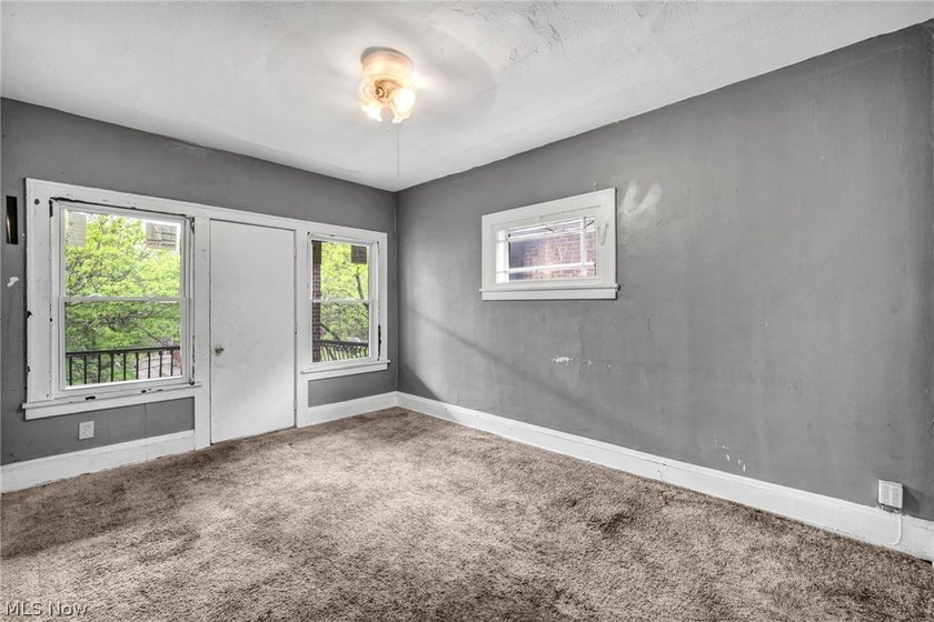 Value-Add 4-Unit with Major Capital Improvements Already - photo 4