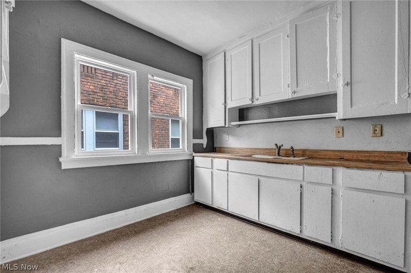 Value-Add 4-Unit with Major Capital Improvements Already - photo 5