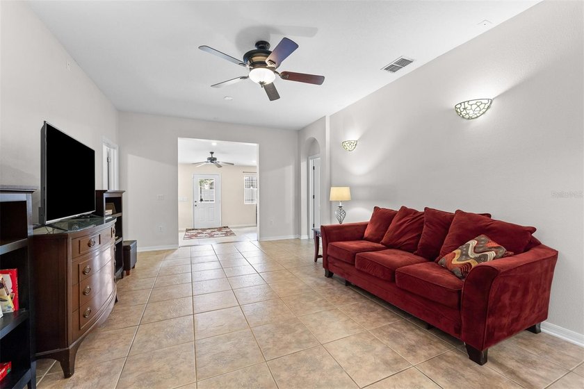 Welcome to established Regency Oaks subdivision in Stonecrest - photo 22
