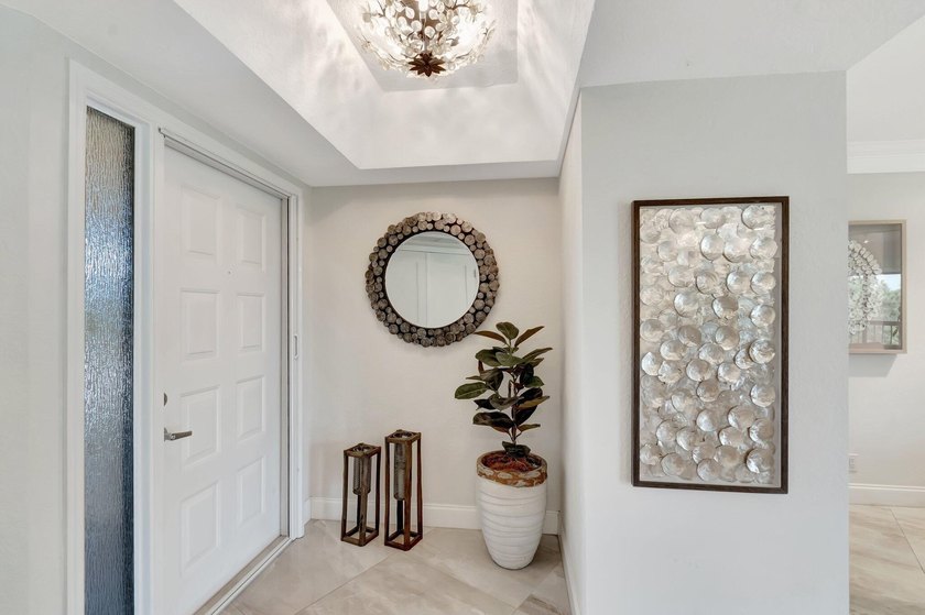Finest location in Palm Beach, ultra- private, golf course and - photo 4