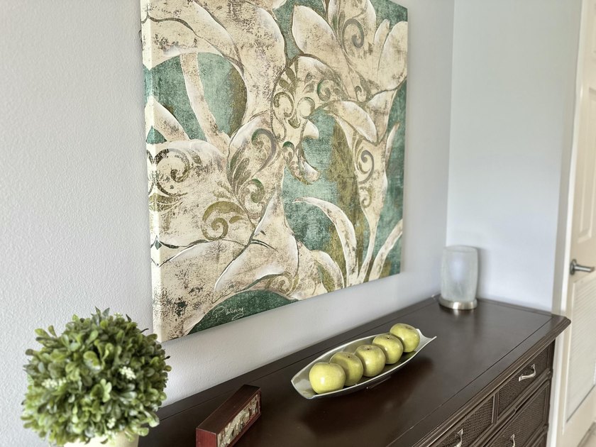This 2-bedroom, 2-bath condo in The Florida Club blends comfort - photo 5