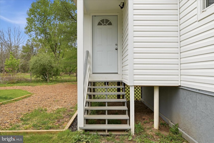 NEW PRICE ON THREE RIVERFRONT ACRES! Get away from it all only - photo 6
