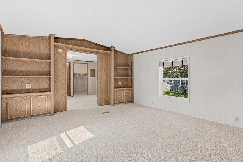 Two bedroom two bathroom well maintained home within the - photo 5