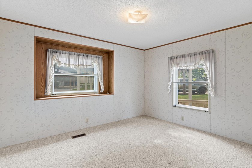 Two bedroom two bathroom well maintained home within the - photo 10