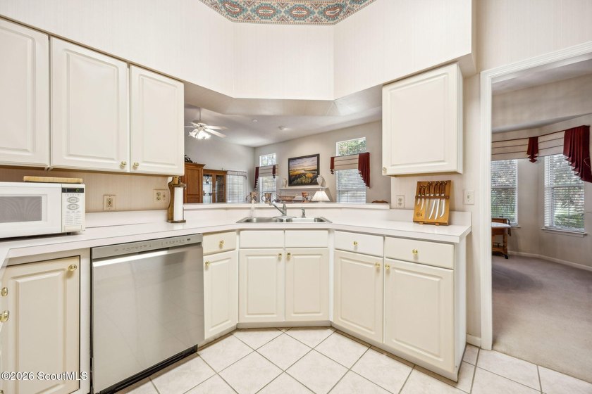 Discover comfortable coastal living in Osprey Cove, one of - photo 11
