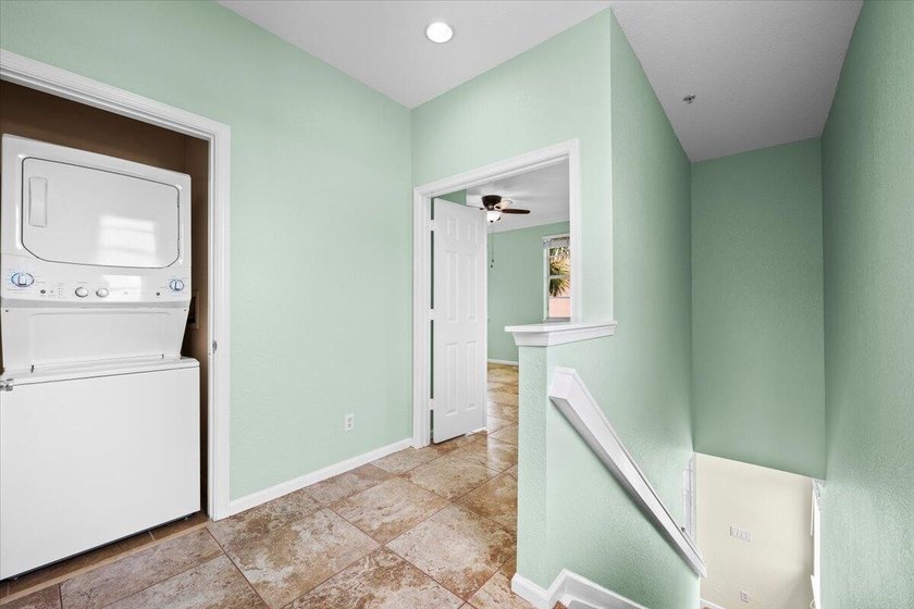 Welcome to 127 Greenwich Circle, a beautifully situated end-unit - photo 29