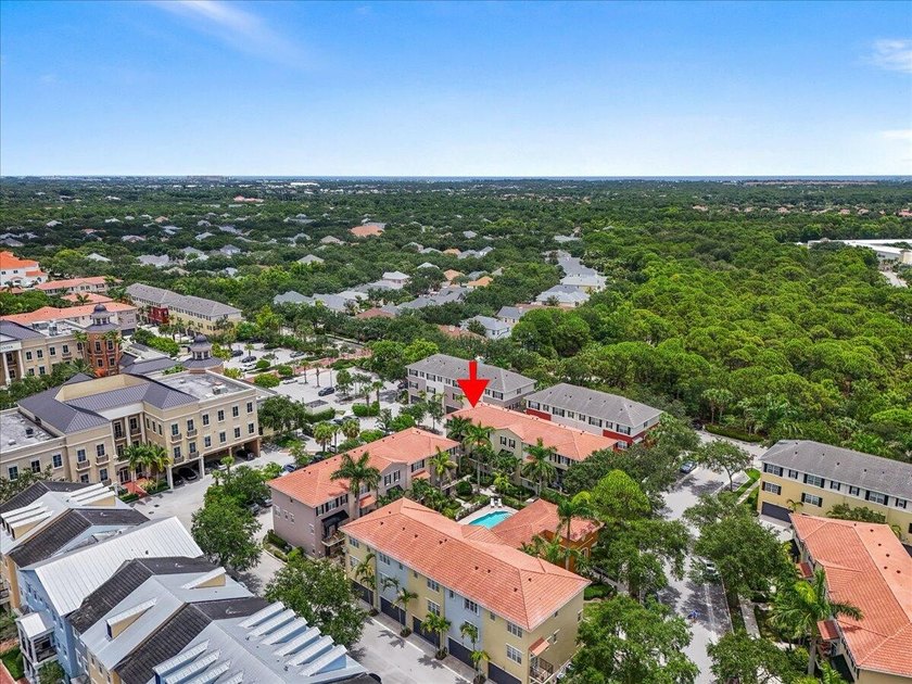 Welcome to 127 Greenwich Circle, a beautifully situated end-unit - photo 35