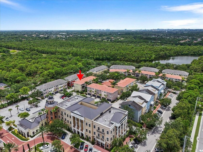 Welcome to 127 Greenwich Circle, a beautifully situated end-unit - photo 41