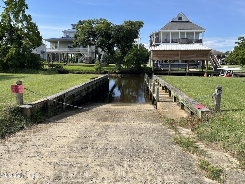 Build your dream home or 2nd home in popular Bay Cove Estates, a - photo 4