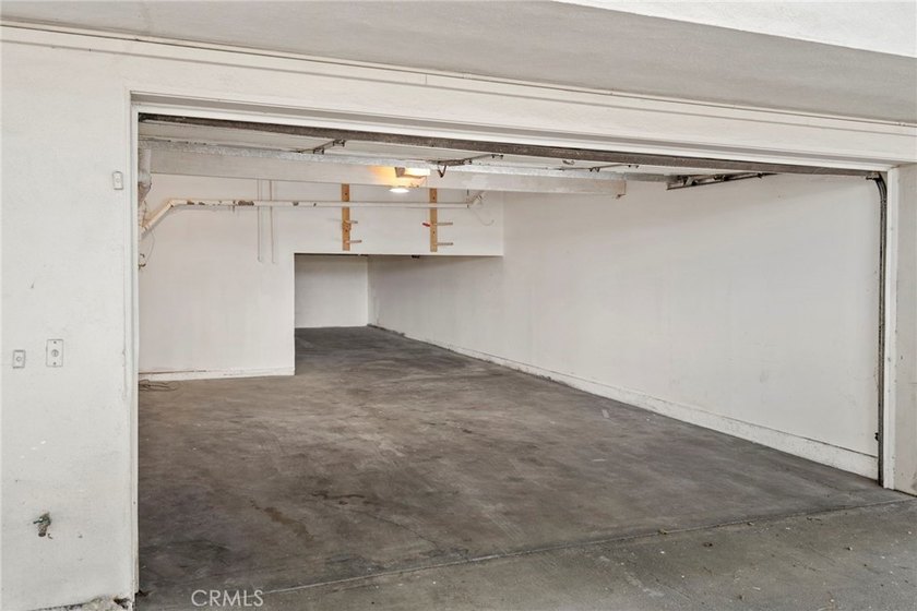 Beautiful Marina Del Rey townhome located in the highly - photo 33