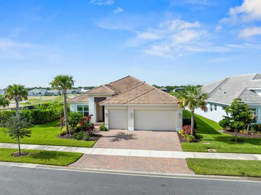 Welcome to Traditions Boutique luxury community built by GHO - photo 37