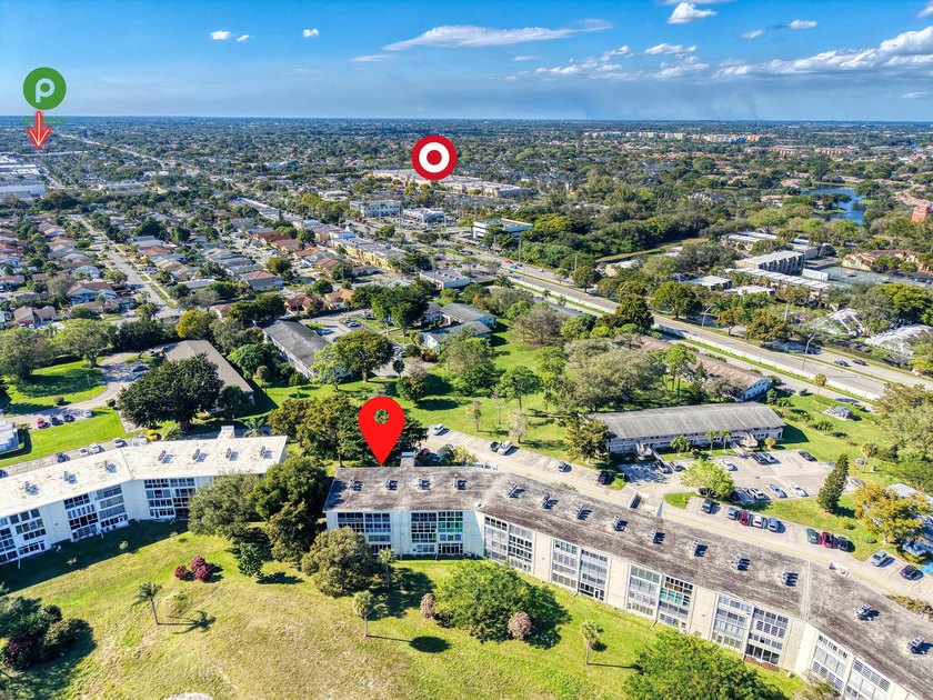 A rare opportunity to own a bright and spacious 2 bedroom, 2 - photo 32
